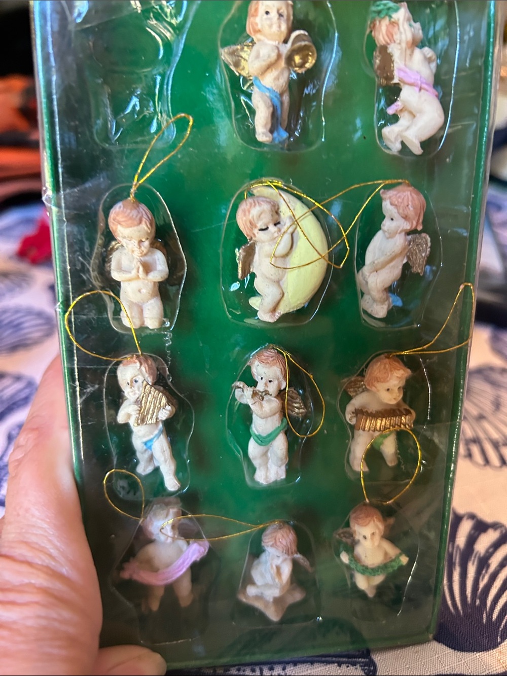 11 mini angel decorations